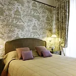 Hotel De Montesquieu