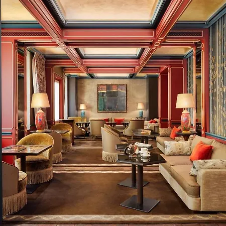 De Montesquieu 5* Paris