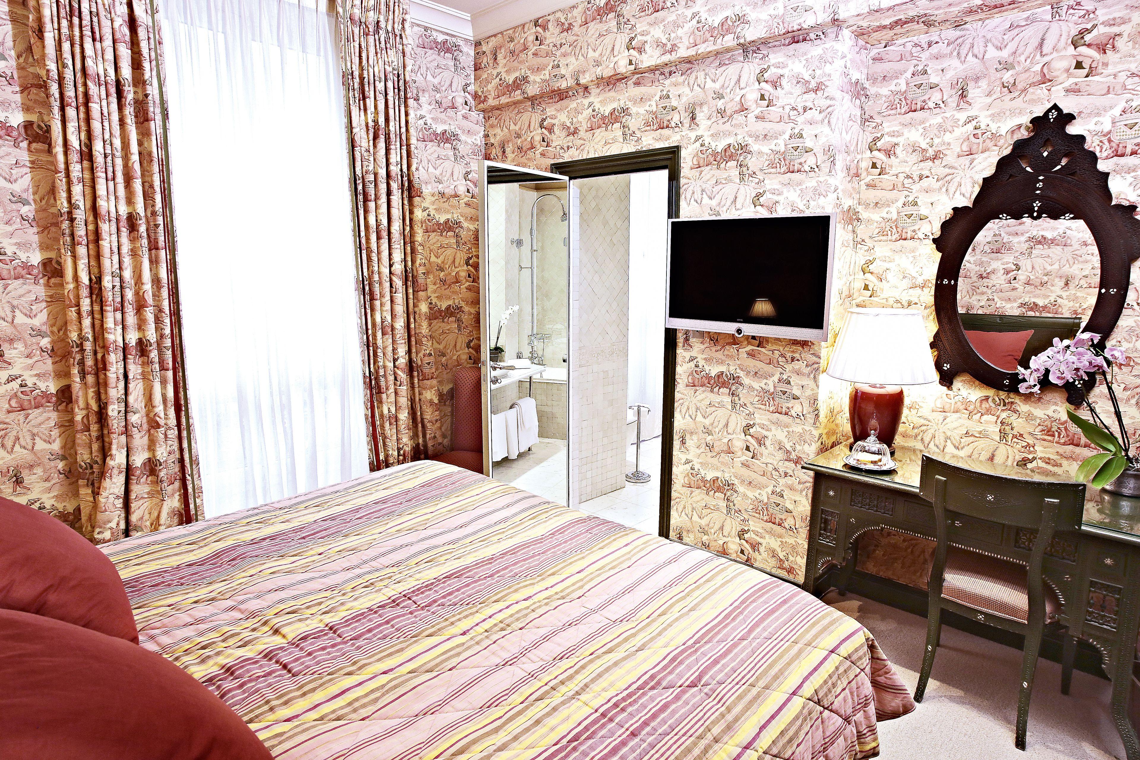 Hotel De Montesquieu 5*